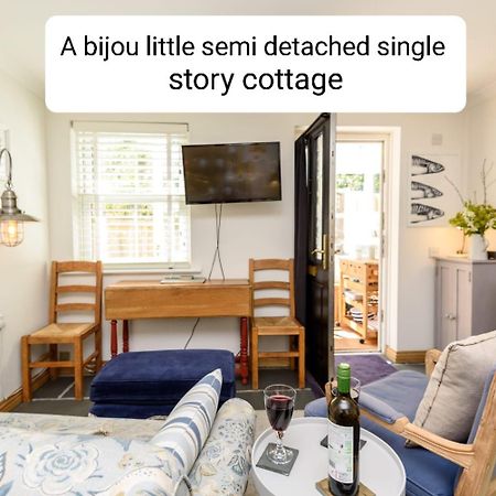 Bijou Coastal Apartment In Polperro With Hot Tub Onsite Parking Downhill Walk To Village Kültér fotó