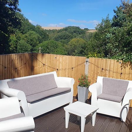 Bijou Coastal Apartment In Polperro With Hot Tub Onsite Parking Downhill Walk To Village Kültér fotó