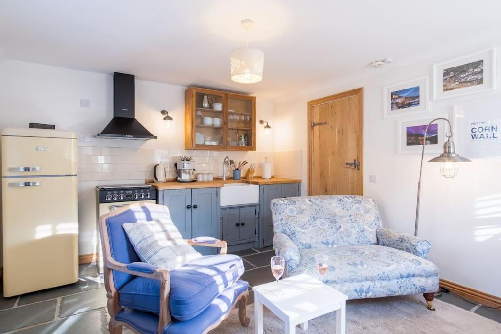 Bijou Coastal Apartment In Polperro With Hot Tub Onsite Parking Downhill Walk To Village Kültér fotó