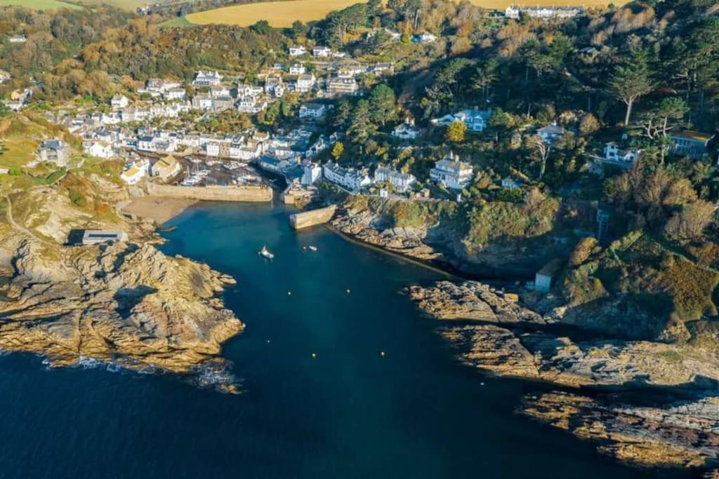 Bijou Coastal Apartment In Polperro With Hot Tub Onsite Parking Downhill Walk To Village Kültér fotó