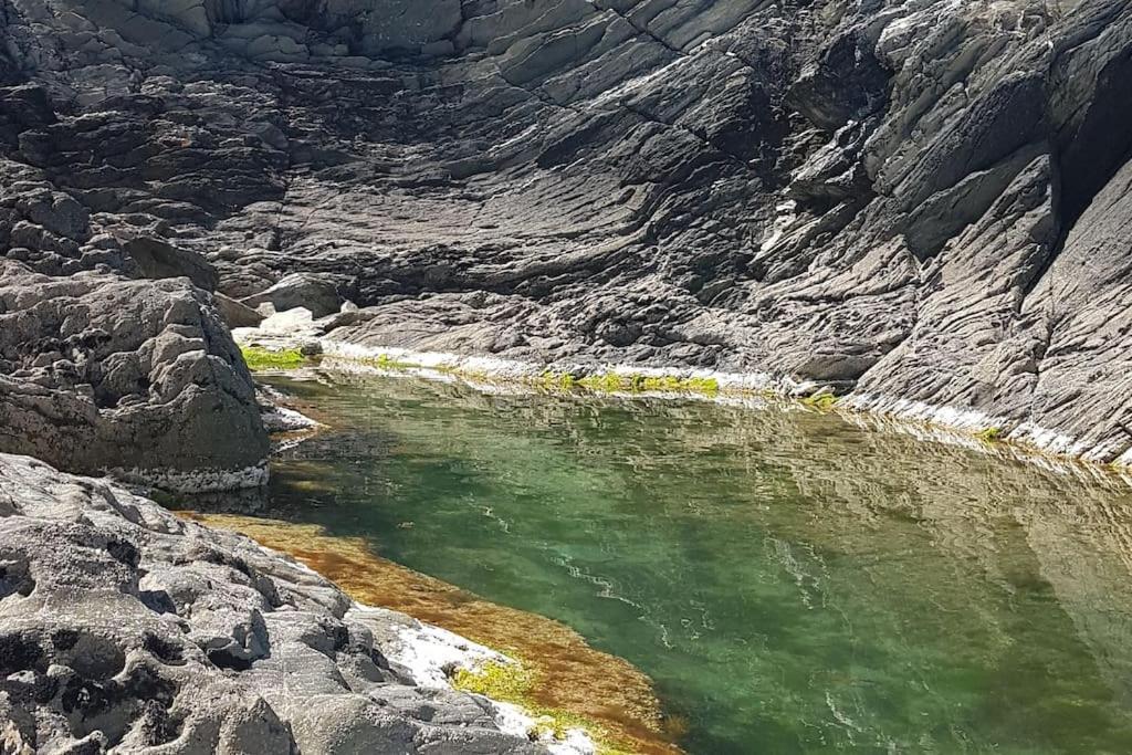 Bijou Coastal Apartment In Polperro With Hot Tub Onsite Parking Downhill Walk To Village Kültér fotó