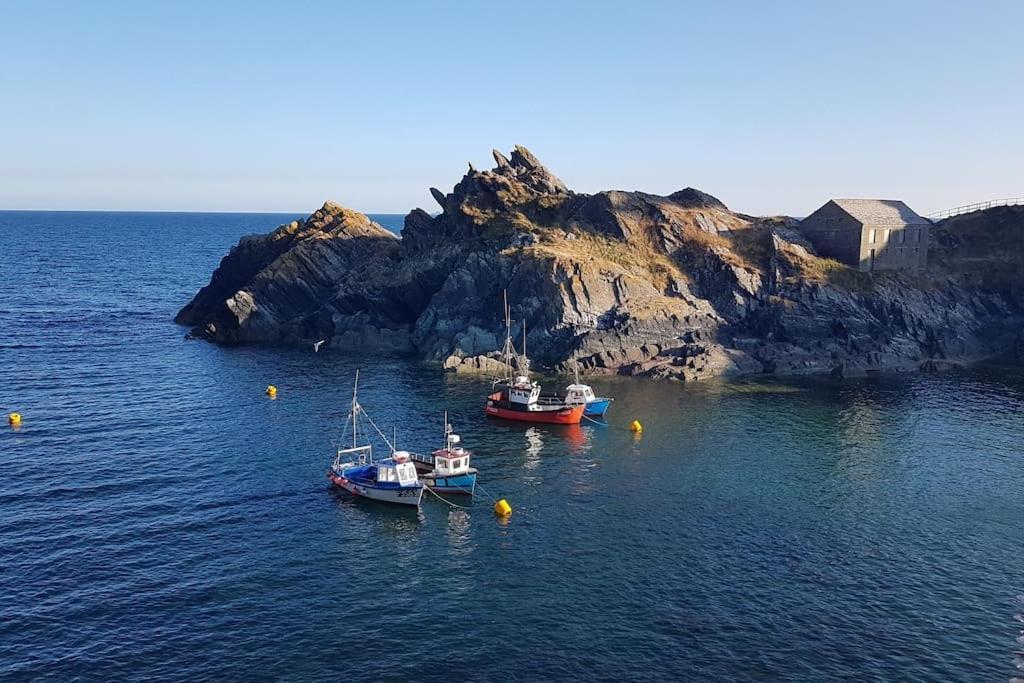 Bijou Coastal Apartment In Polperro With Hot Tub Onsite Parking Downhill Walk To Village Kültér fotó