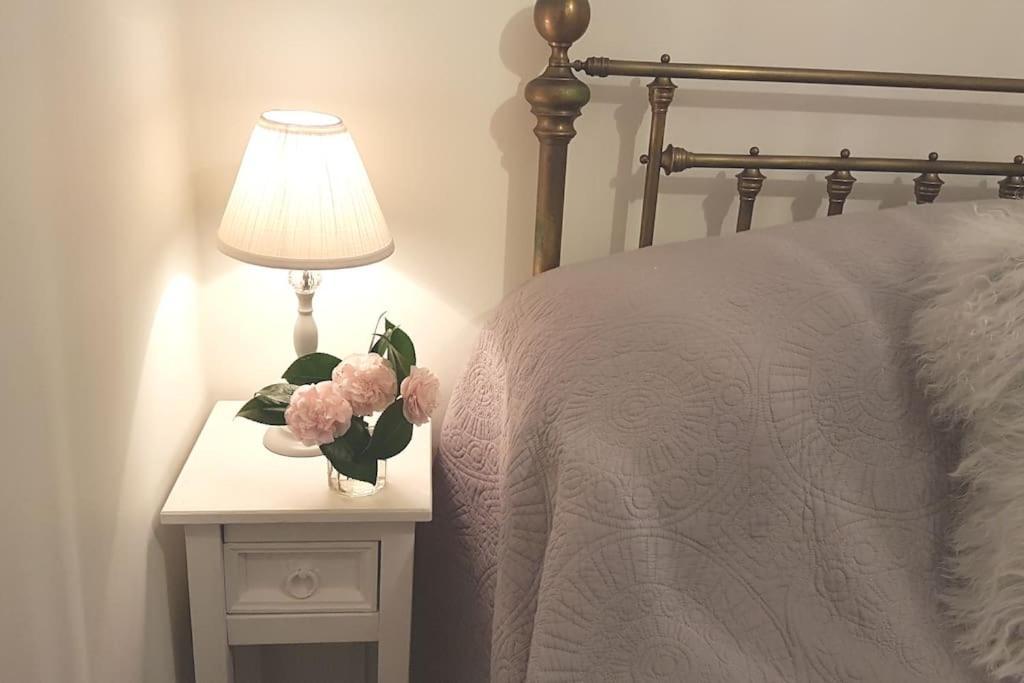 Bijou Coastal Apartment In Polperro With Hot Tub Onsite Parking Downhill Walk To Village Kültér fotó