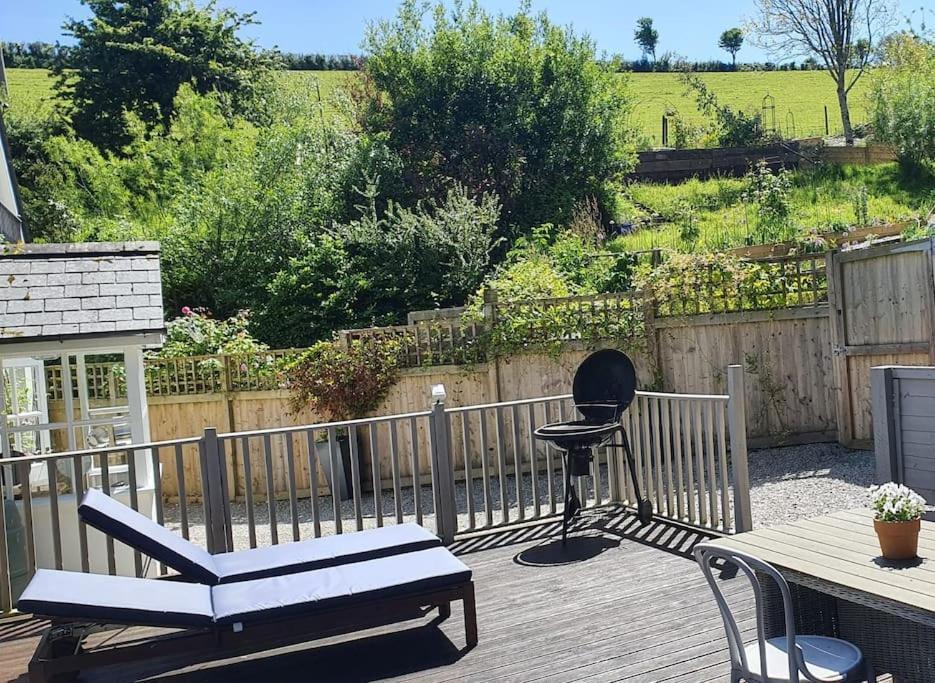 Bijou Coastal Apartment In Polperro With Hot Tub Onsite Parking Downhill Walk To Village Kültér fotó
