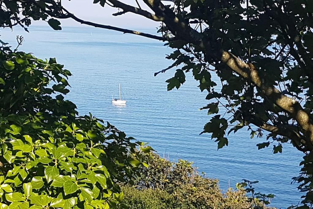 Bijou Coastal Apartment In Polperro With Hot Tub Onsite Parking Downhill Walk To Village Kültér fotó