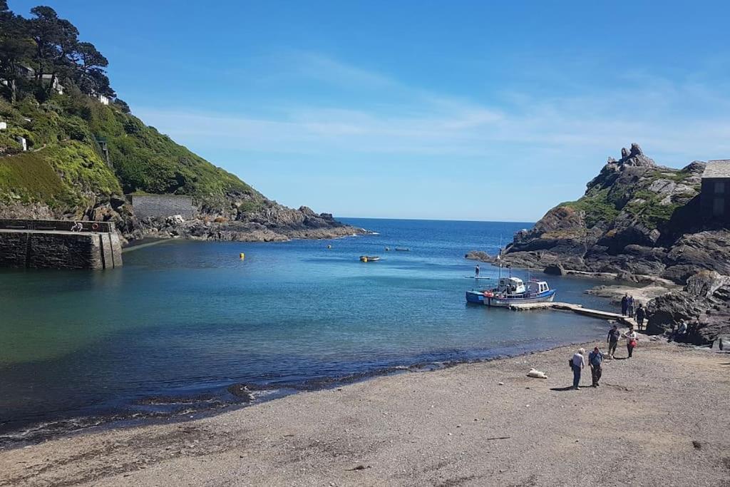 Bijou Coastal Apartment In Polperro With Hot Tub Onsite Parking Downhill Walk To Village Kültér fotó