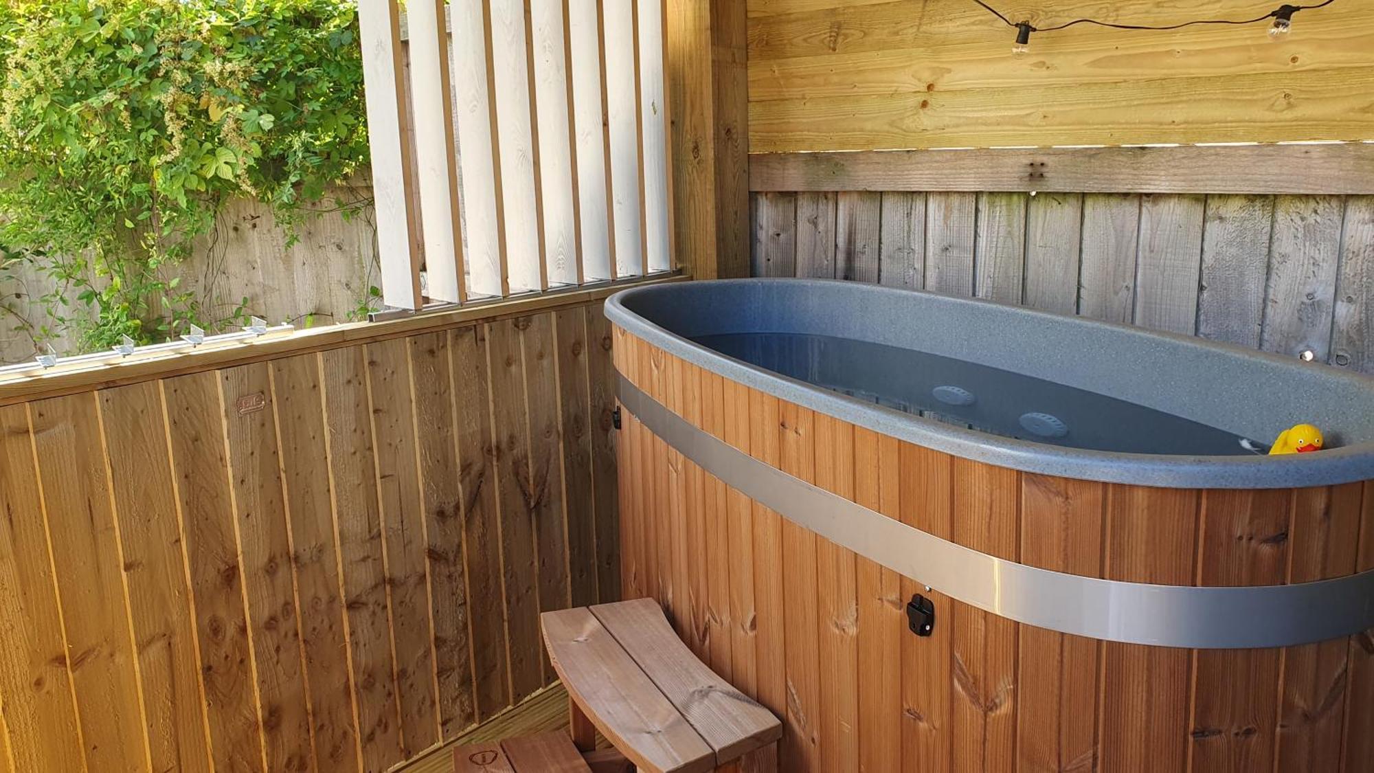 Bijou Coastal Apartment In Polperro With Hot Tub Onsite Parking Downhill Walk To Village Kültér fotó